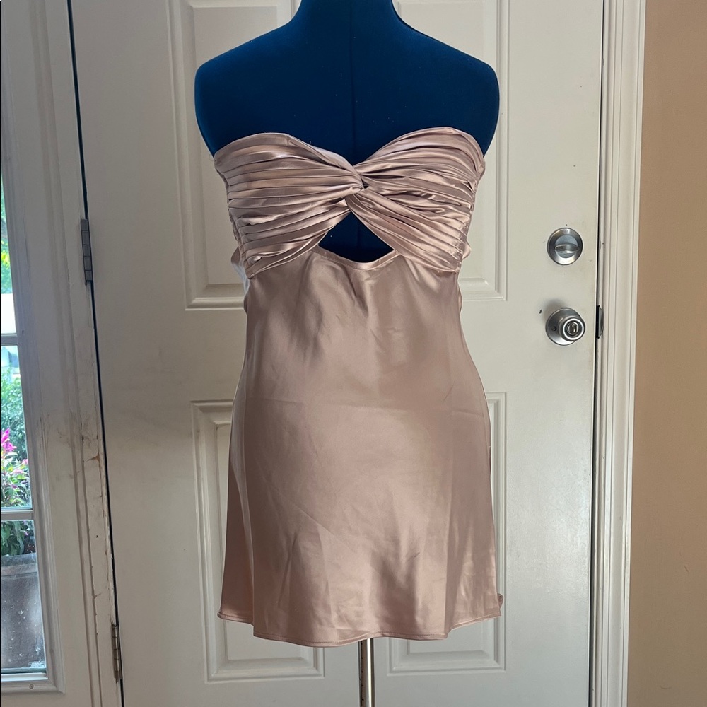 Elegant Pink Strapless Dress